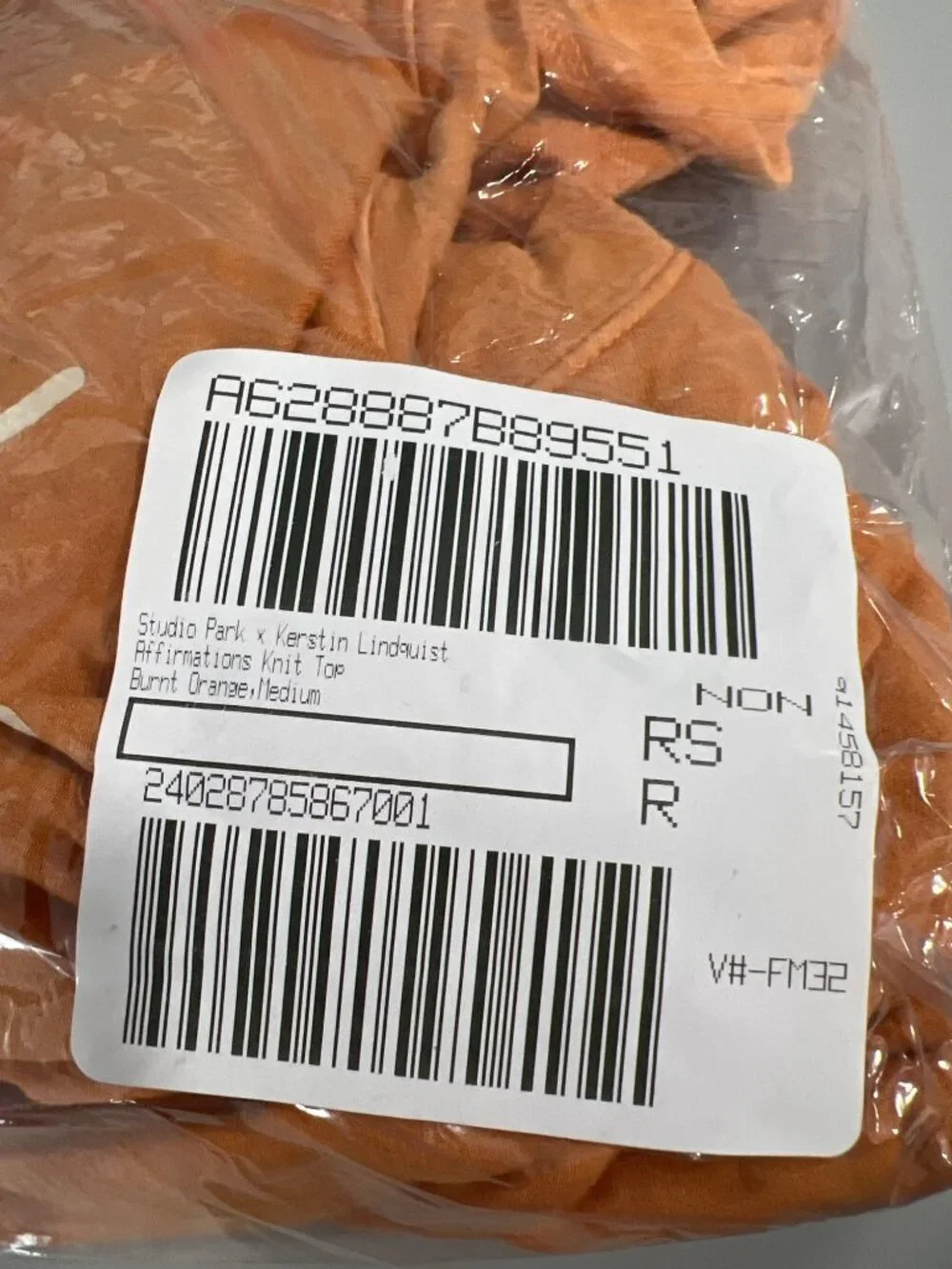 Studio Park x Kerstin Lindquist Affirmations Knit Top Size Medium Pullover NEW - Picture 2 of 7